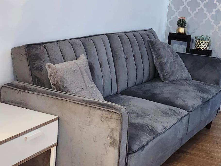 Spacious Ground Floor 2 Bedroom 2 Bathroom Flat In Hatfield Near Hertfordshire University Private Car Park Sleeps 5-6 外观 照片